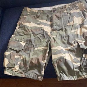 Hollister cargo shorts . Mens waist 34